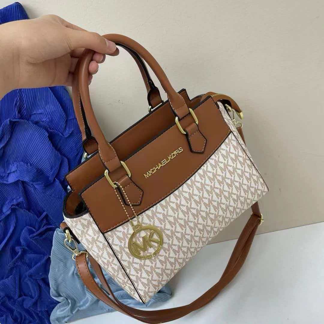Tas Tote Wanita Michael Kors M - Luxury Bags Michael Kors ulasan dan harga
