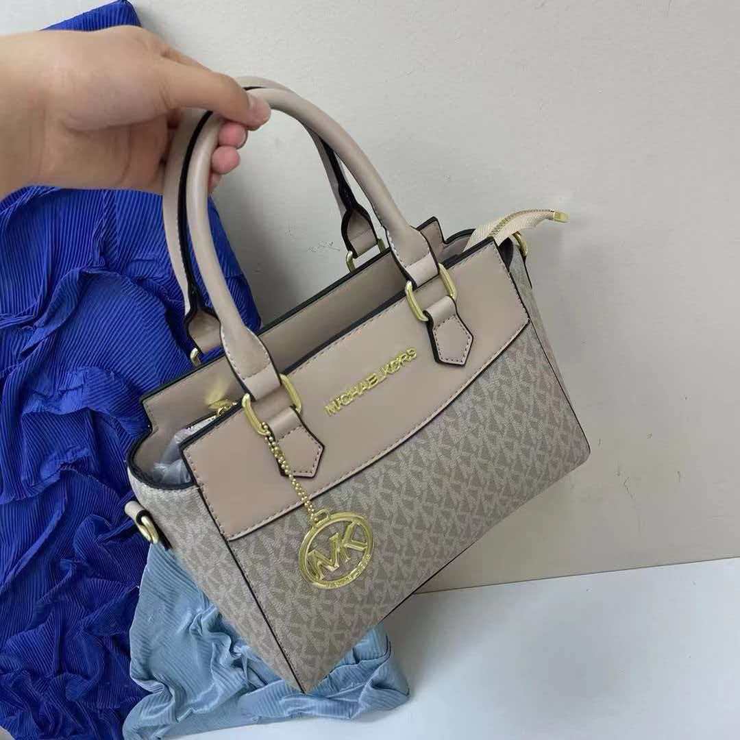 Tas Tote Wanita Michael Kors M - Luxury Bags Michael Kors ulasan dan harga