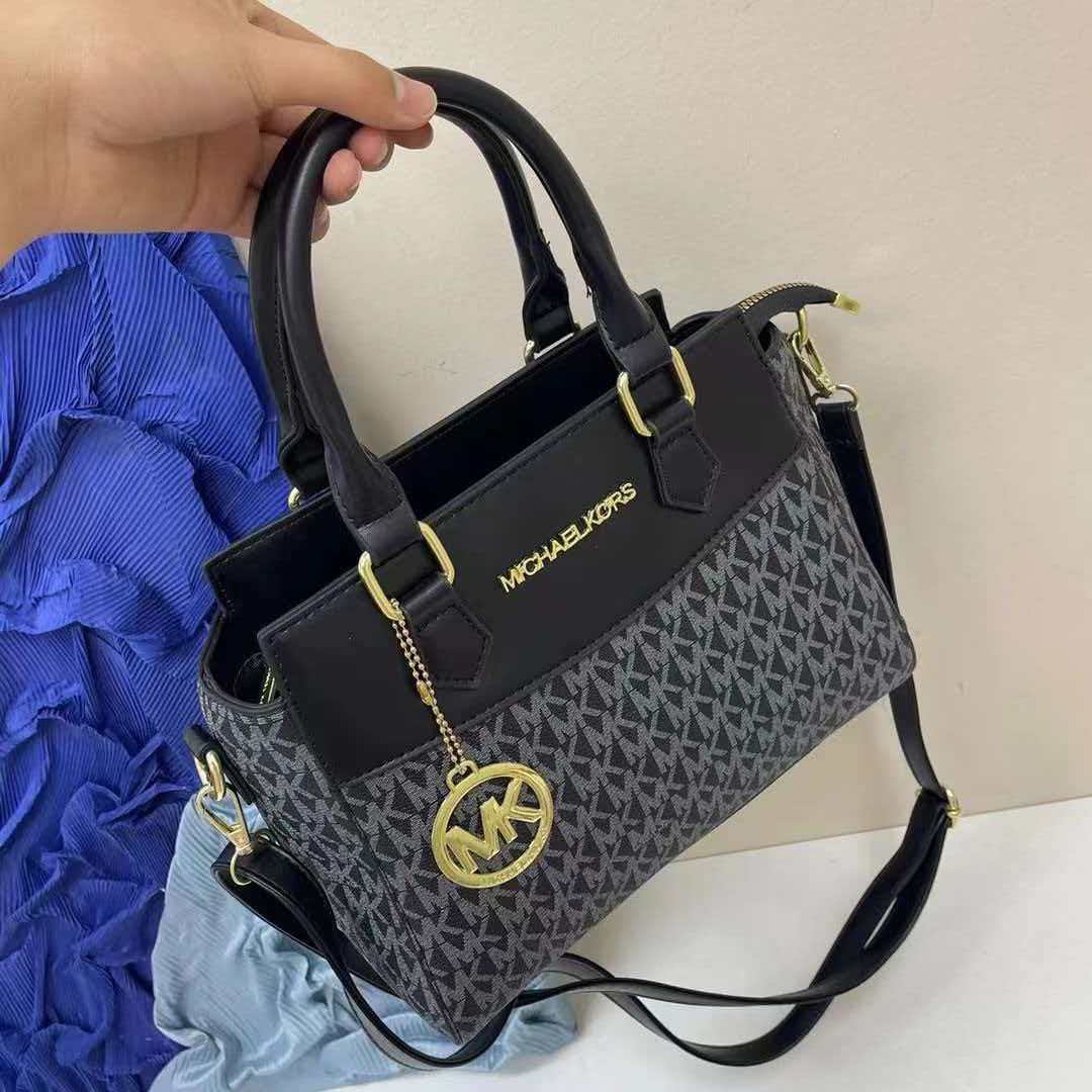 Tas Tote Wanita Michael Kors M - Luxury Bags Michael Kors ulasan dan harga