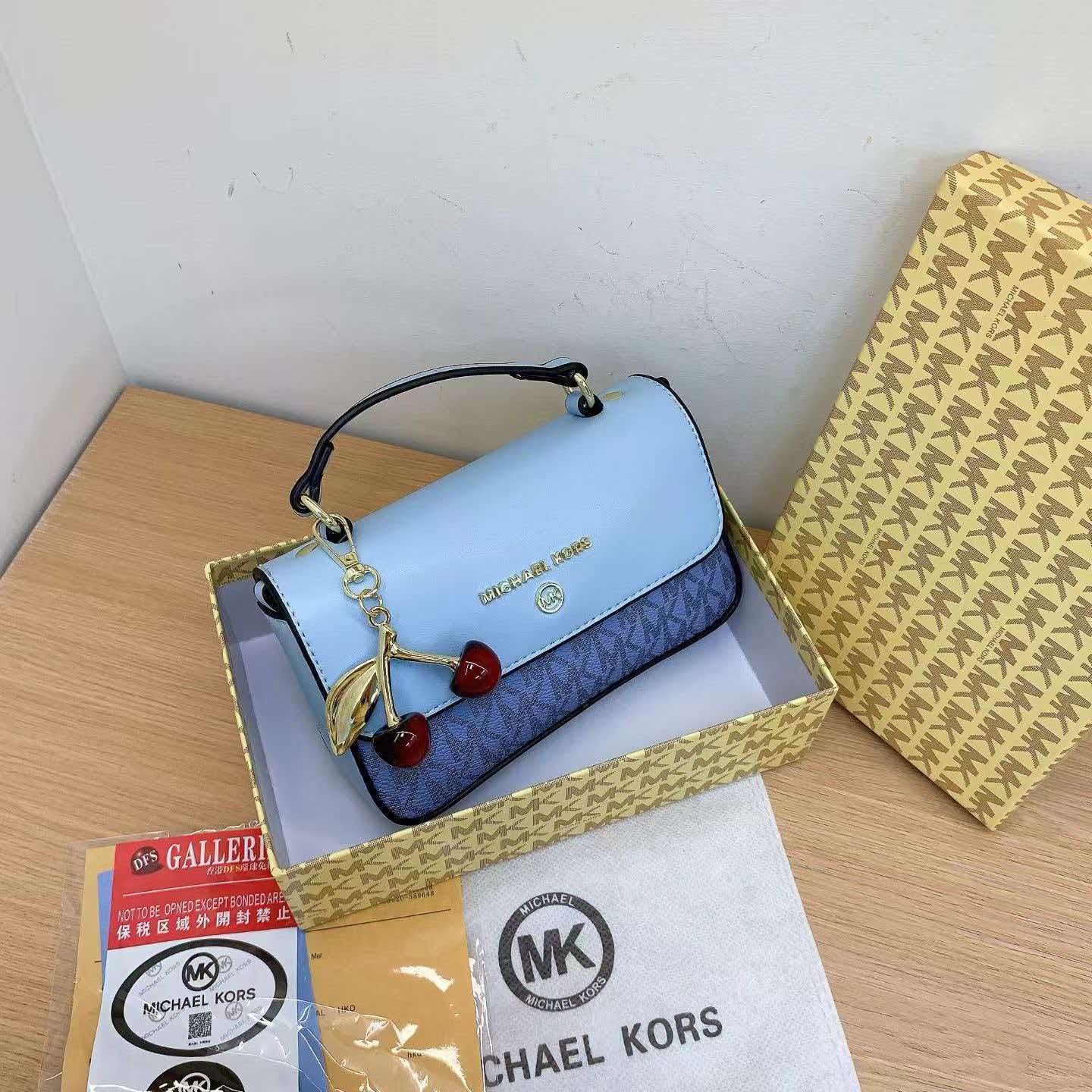 Tas selempang wanita Michael K - Luxury Bags Michael Kors ulasan dan harga