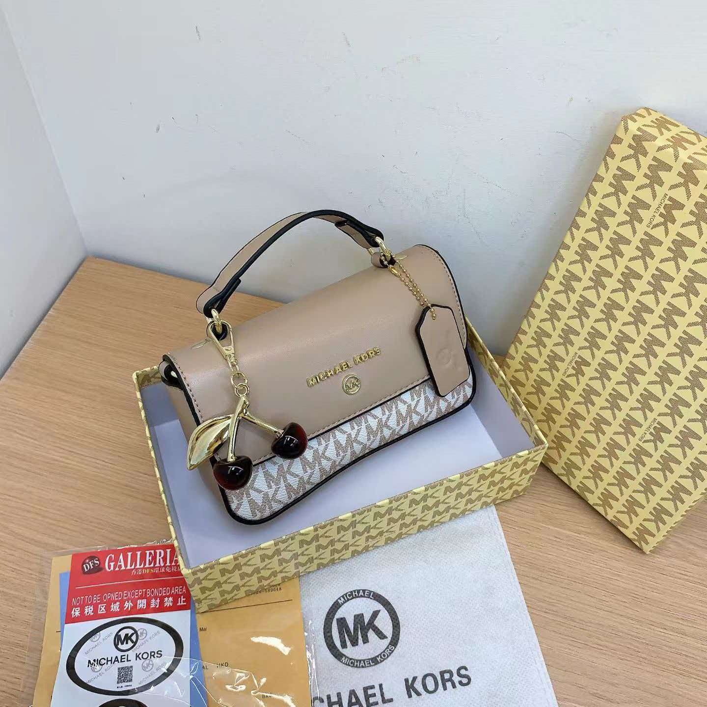 Tas selempang wanita Michael K - Luxury Bags Michael Kors ulasan dan harga