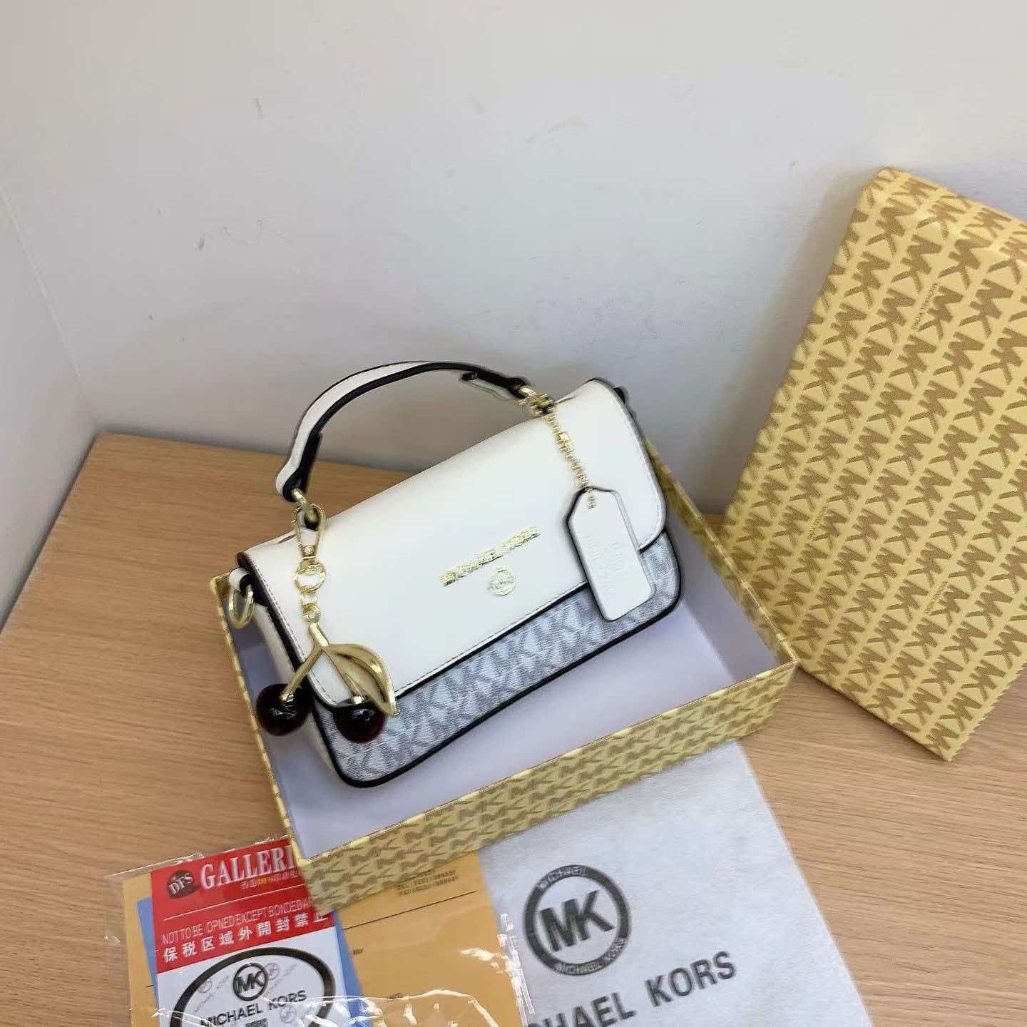 Tas selempang wanita Michael K - Luxury Bags Michael Kors ulasan dan harga