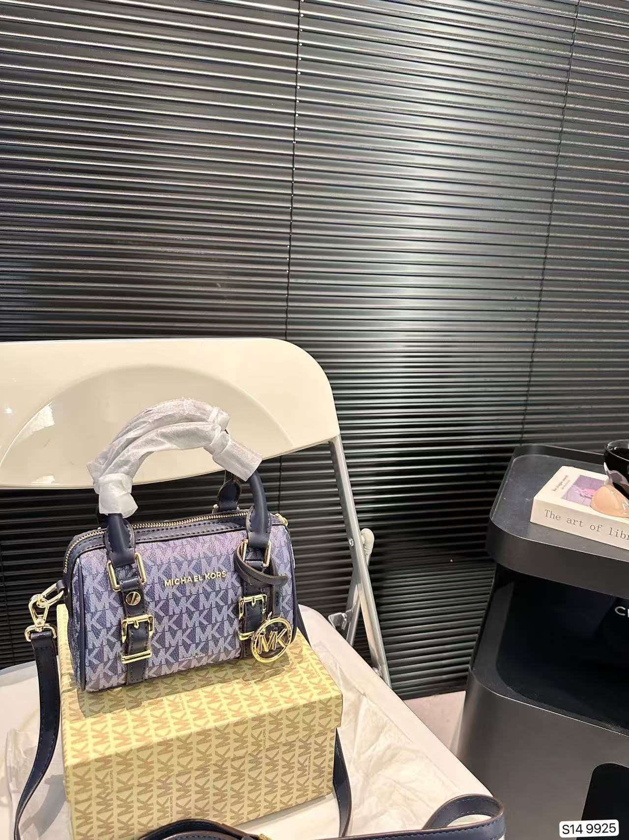 2026 Tas Selempang Klasik Kasu - Luxury Bags Michael Kors ulasan dan harga