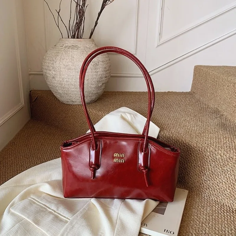 Tas Popok Desainer Legacy Bag  - Luxury Bags Investment ulasan dan harga